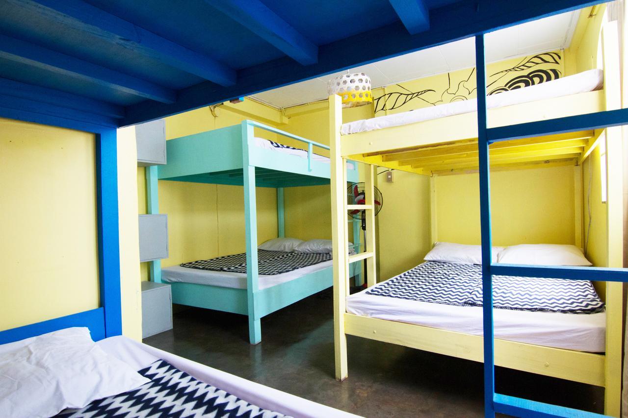 Go Surfari House Hostel Baler Exterior photo